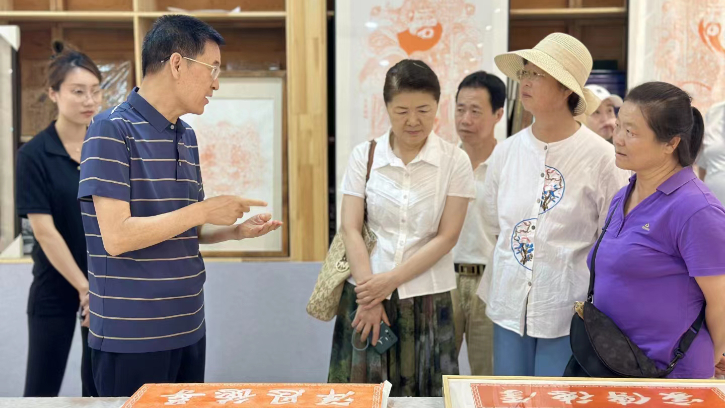 參觀崇德堂博物館研學(xué)體驗館