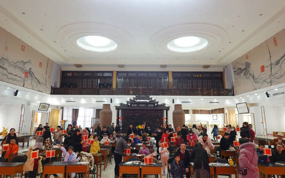 直擊|上元夜的博物館，百盞花燈影婆娑