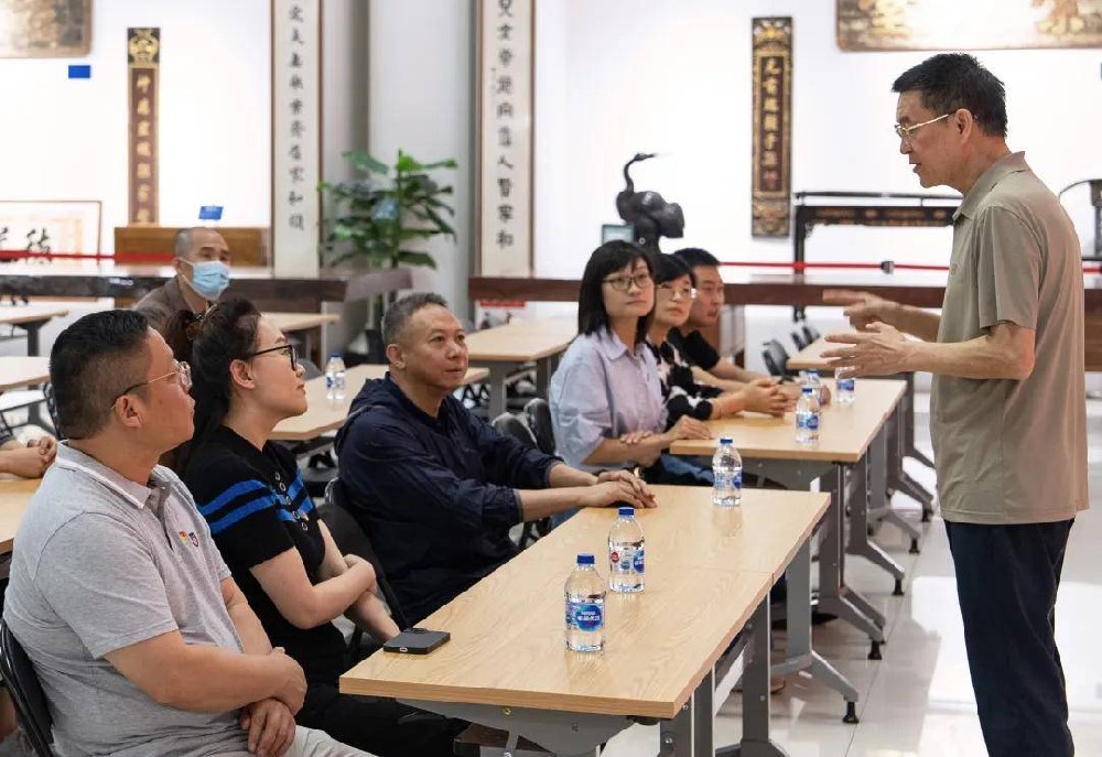 朝陽區(qū)司法局正式授牌崇德堂博物館為朝陽區(qū)社區(qū)矯正“七彩”教育基地