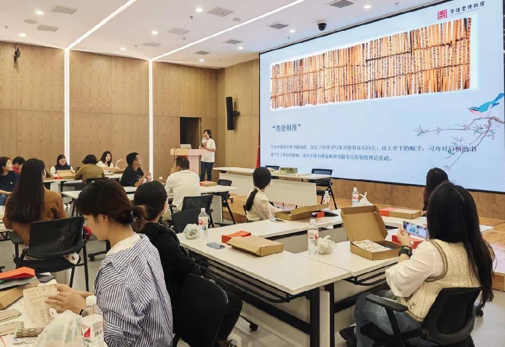 博物館進(jìn)企業(yè)|火花思維黨委國慶非遺體驗活動