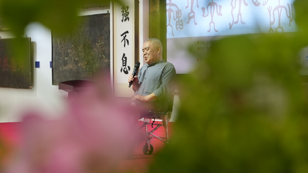 黃波漢字字根書法展在京啟幕，系統(tǒng)呈現(xiàn)甲骨文至楷書形意流變！